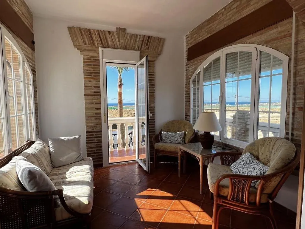 Homestay Casa Para 6 A 100M De La Playa Jardin Compartido El Palmar  Spain