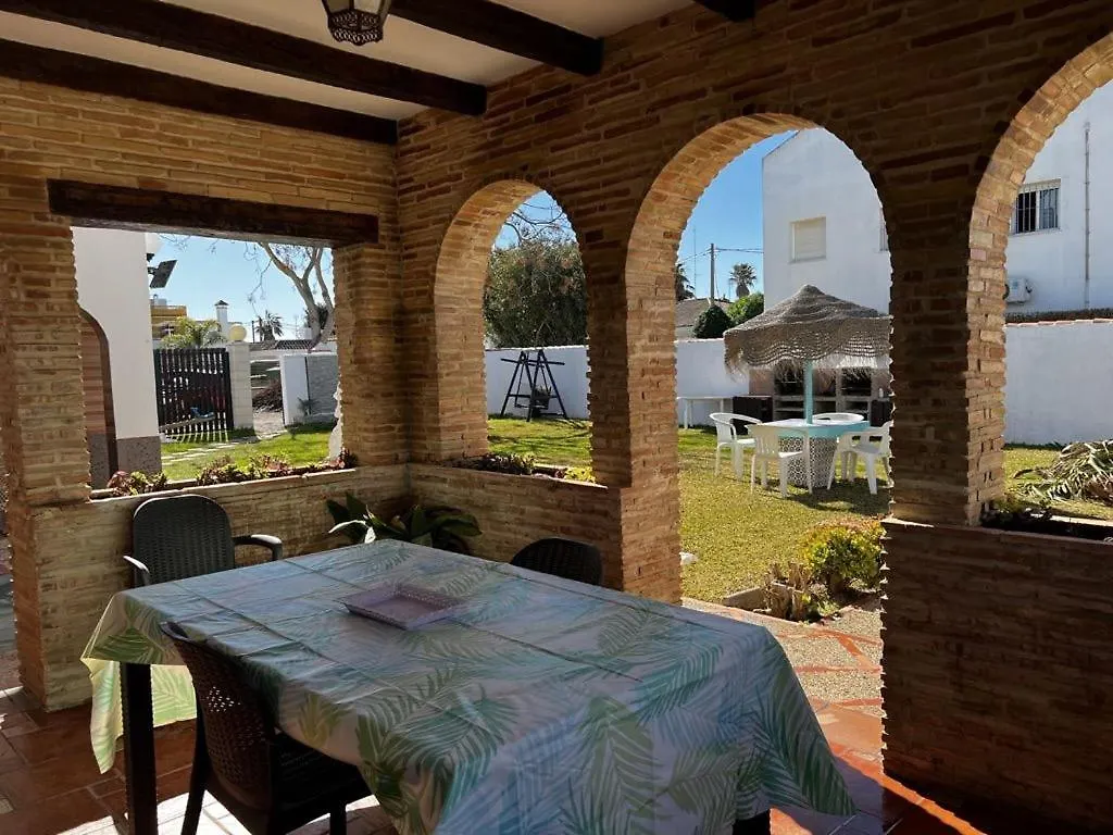 Homestay Casa Para 6 A 100M De La Playa Jardin Compartido El Palmar  Spain